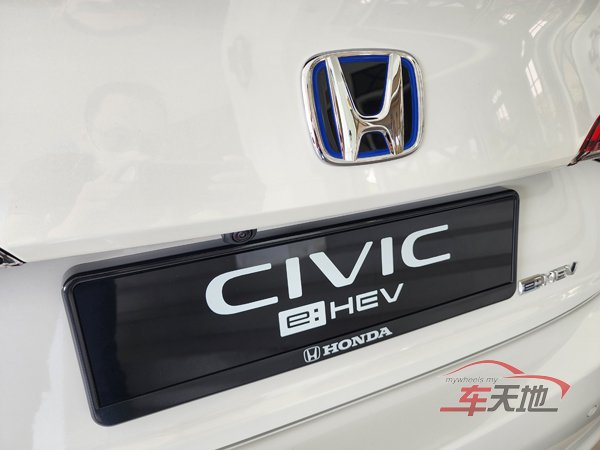 2022-Honda-Civic-eHEV09.jpg