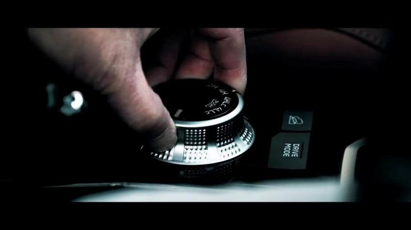 ▲配有 2H/4H 模式旋钮,将具备出色越野能力。