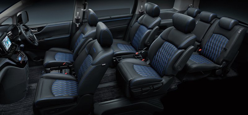20240401_Nissan Elgrand_02.jpg
