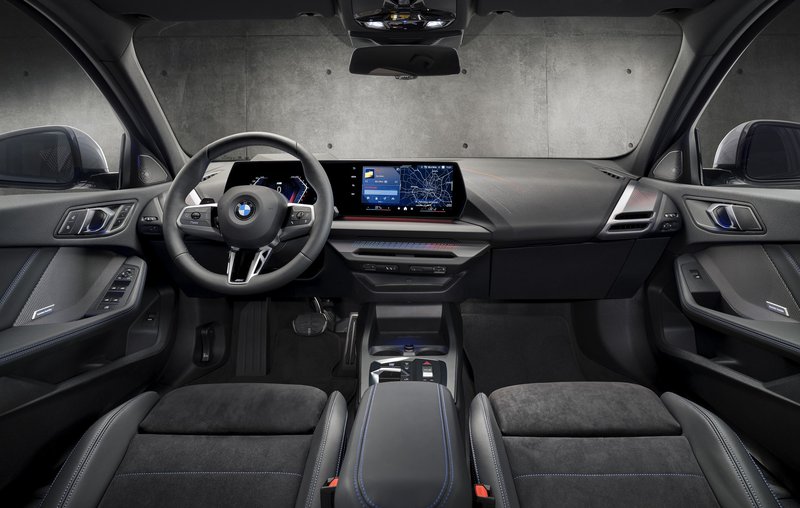 ▲BMW 120