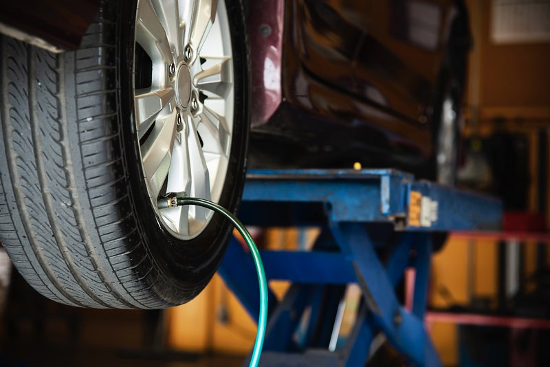 20241005 CHANGE NEW TYRE 02.jpg