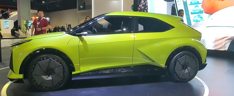 20241204_perodua eMO2_01.jpg