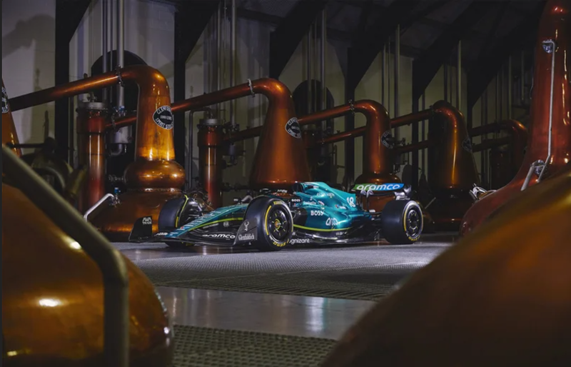 ▲格兰菲迪与Aston Martin F1 Team，重新定义非凡体验。