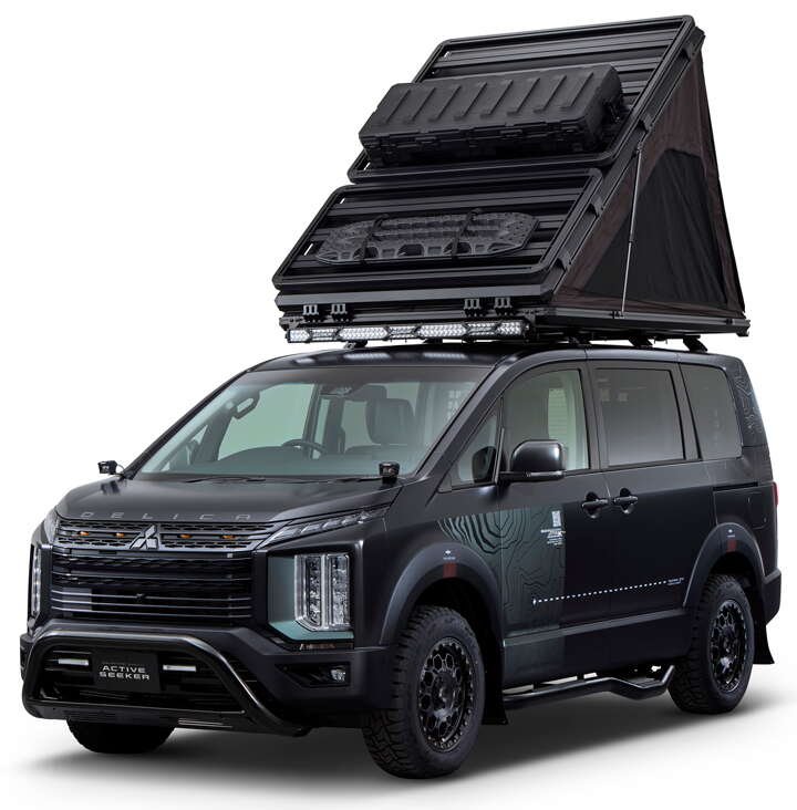 ▲Delica D:5 Black Edition Active Seeker
