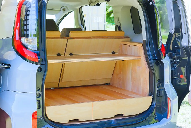 20250214 Toyota Sienta_VanLife Roomkit_03.jpg