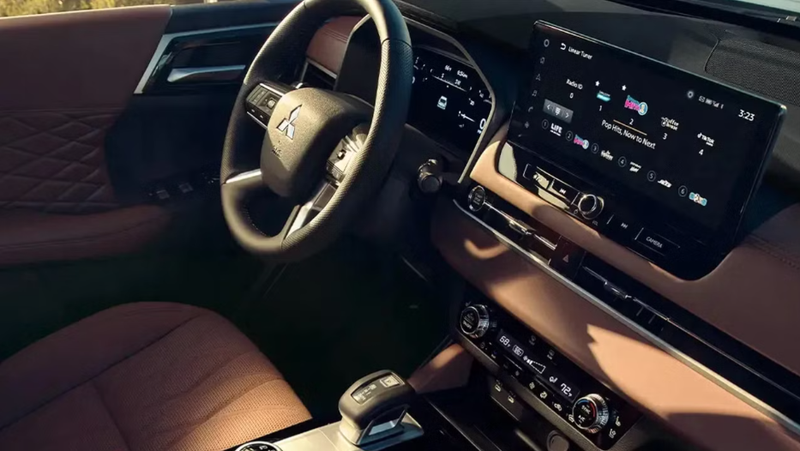 20250219_Mitsubishi Outlander (2).png
