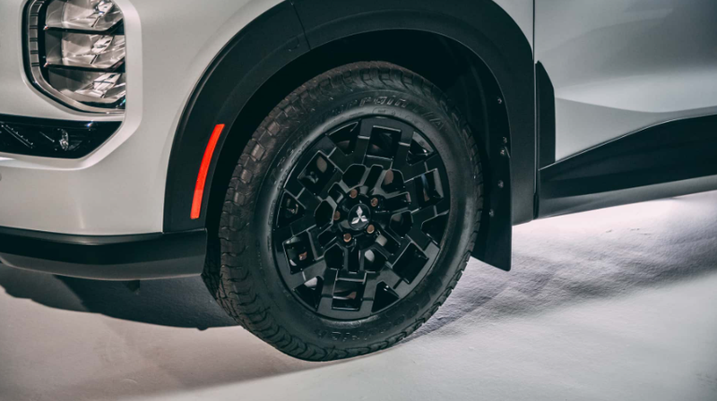 20250226_Mitsubishi Outlander Trail Edition 3.png