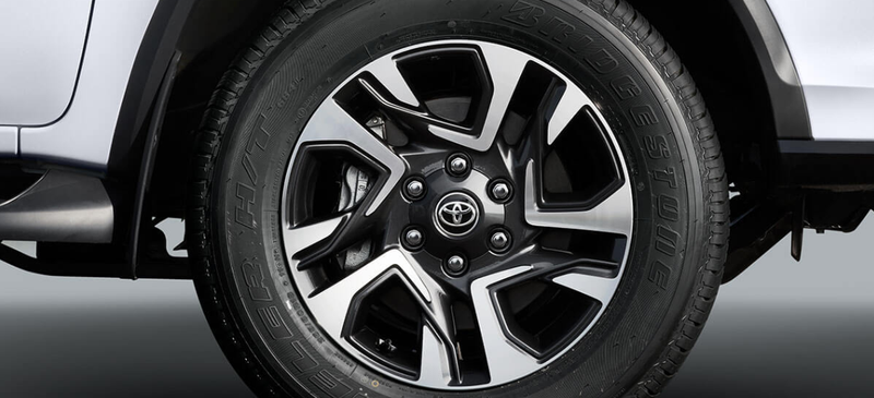 20250312_Toyota Fortuner Legender (4).png