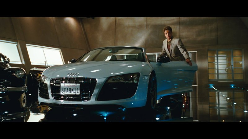 ▲R8自2006年诞生后,迅速成为Audi超跑代表,并因2008年漫威电影《钢铁人》中的Tony Stark座驾形象而广受关注,被誉为最成功的品牌置入案例之一。(图:HOTCARS)