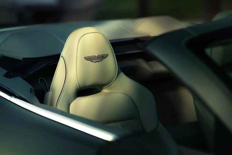 20250430 Aston Martin Vanquish Volante_08.jpg