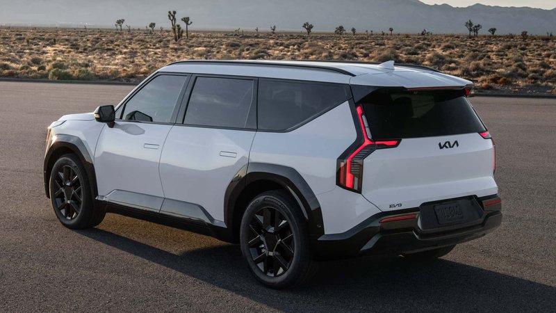 20250501 Kia EV9 Nightfall Edition 2025_01.jpg