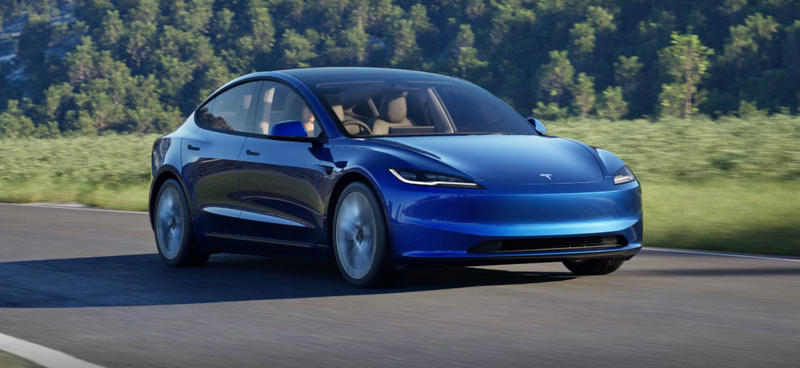 ▲Model 3预计将跟进策略,推出配备精简、价格更亲民的新车型。图为现行版Model 3。