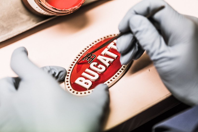 20250508-LUXURY-BUGATTI.jpg