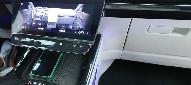 20250509-NISSANLEAF-2.png