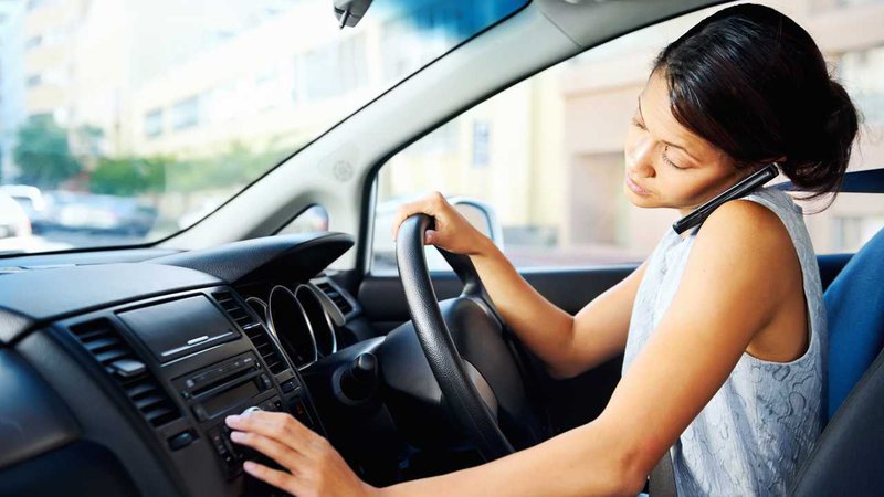 20250514 phone use while driving_03.jpg