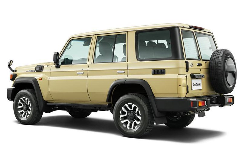 20250519_Land Cruiser 70_03.jpeg