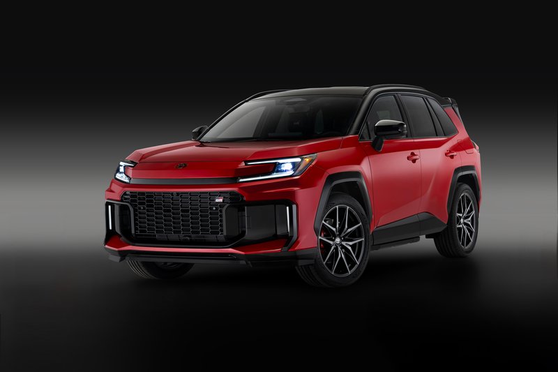 2026-Toyota-RAV4-PHEV_GRSport_Studio_001.jpg