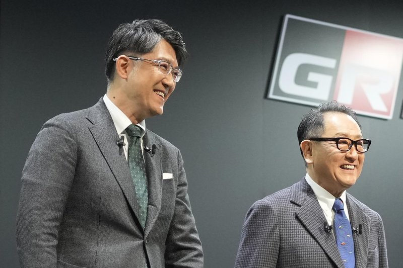 Akio Toyoda AND Koji Sato01.jpg