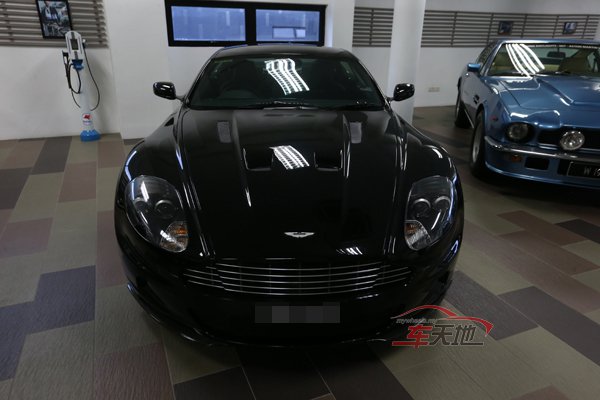 Aston-Martin_FE220605CCMa46_m.jpg