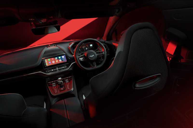 Aston_Martin_DBX_S_20.jpg