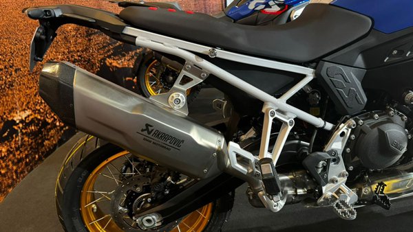BMW-F900GS-04.jpg