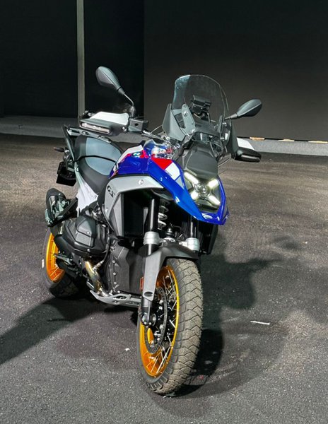 BMW-R1300gs-03.jpg
