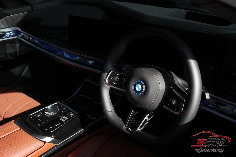 BMW-i7-ASEAN-8.jpg