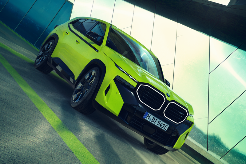 ▲XM 50e悄悄现身BMW官网，预计在上海车展与Lebal Red一同发表。