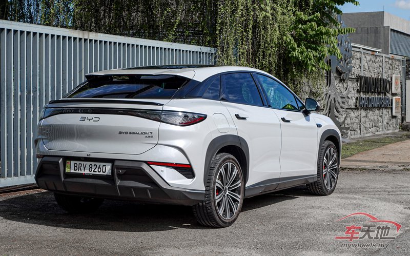 BYD_Sealion_7-12.jpg