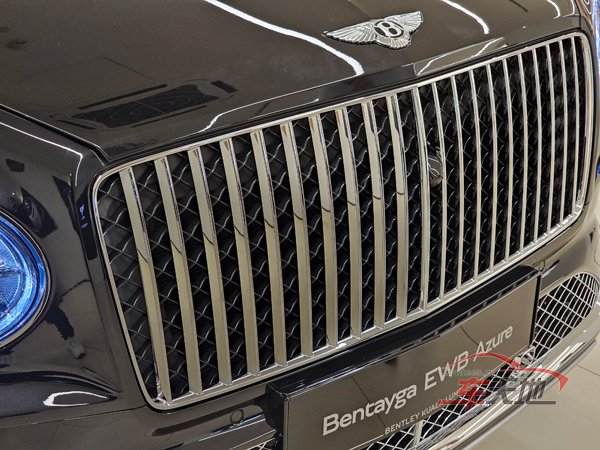 Bentley-Bentayga-EWB-Azure-28.jpg