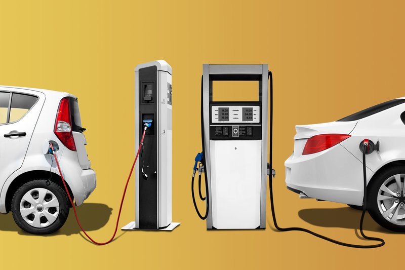 EV car VS Gas car_01.jpg