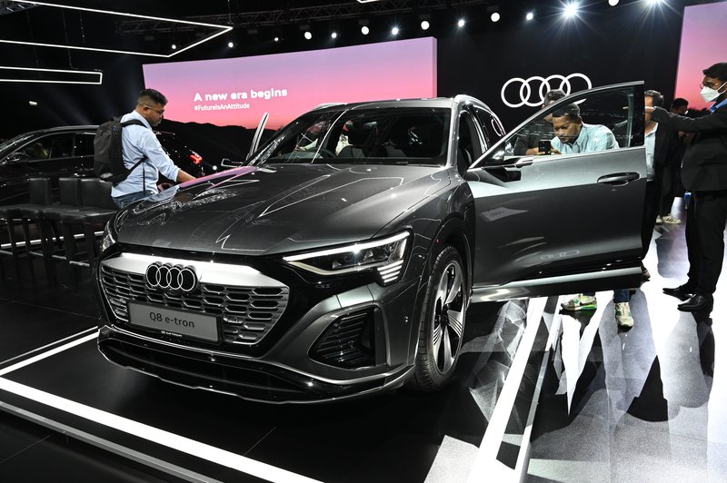 ▲Q8 e-tron发布会展示车。