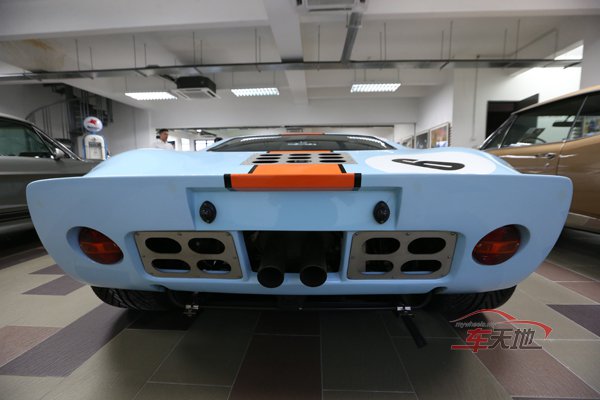 Ford GT 40_FE220605CCMa26.jpg