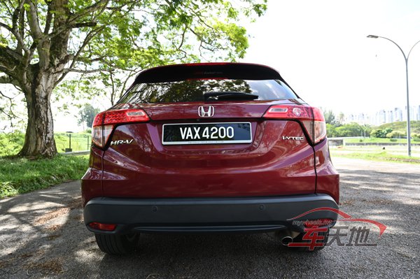 Honda HR-V_FE221221skhA15.jpg