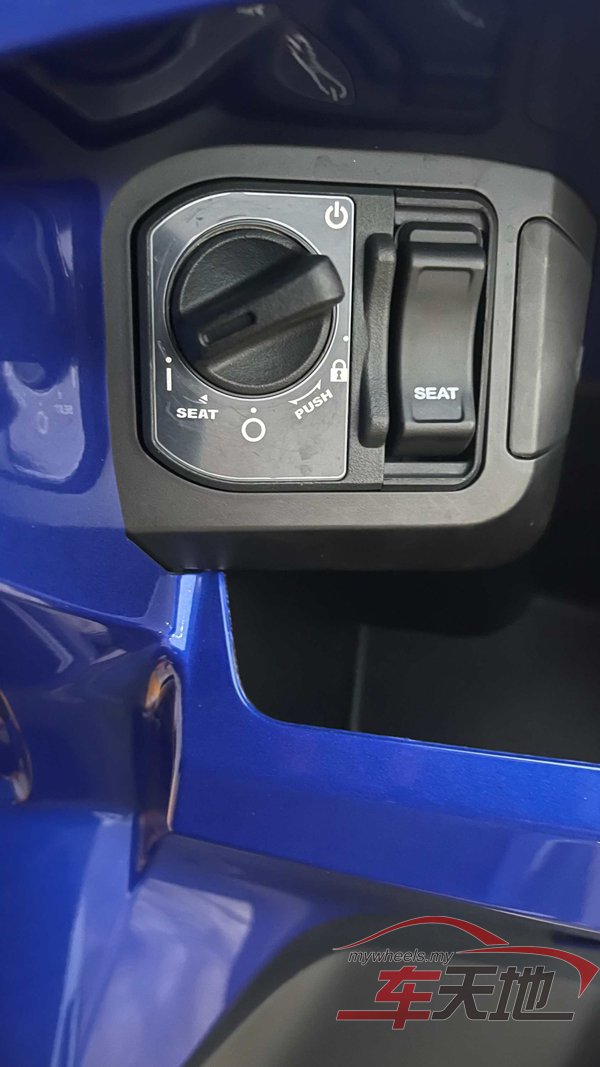▲Vario 160配备了Honda Smart Key System智能钥匙技术，可以方便地解锁和启动车辆。