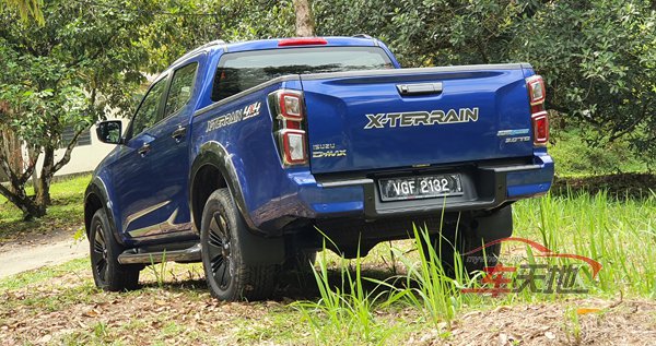 Isuzu-D-Max_20210925_113605.jpg
