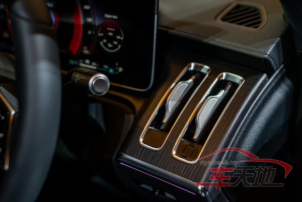 MB-S-Class_-34.jpg