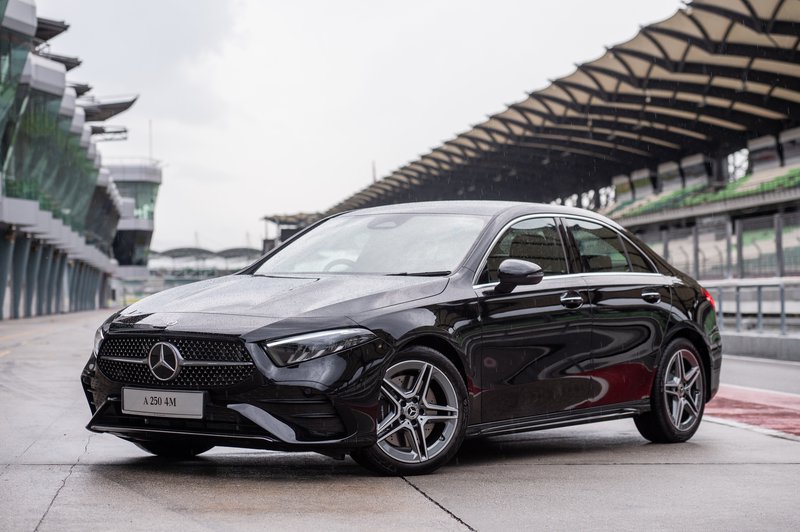 ▲Mercedes-Benz A250 4Matic AMG Line