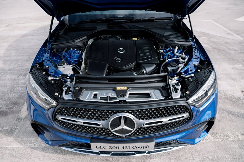 MB GLC 300 Coupe_ (115).jpg