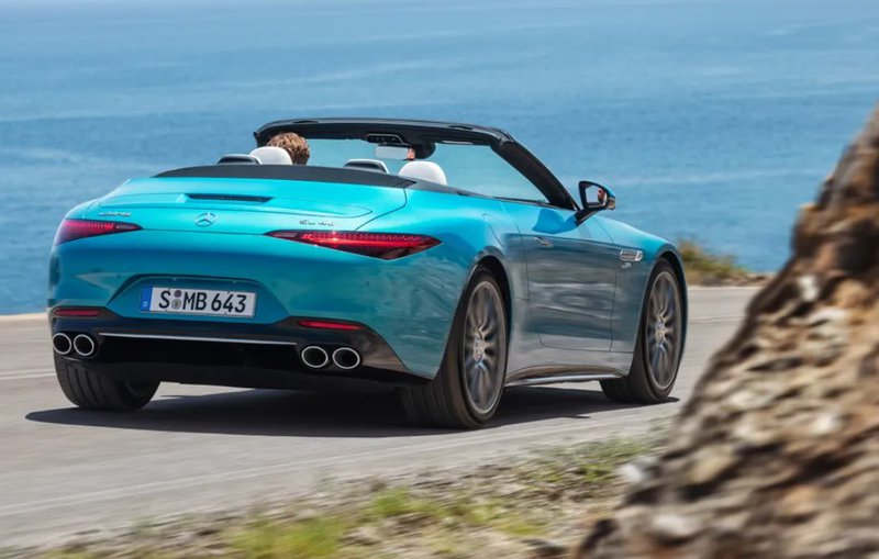 Mercedes-AMG SL4302.jpg
