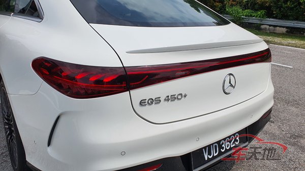 Mercedes-EQS-450+_20221113_120257.jpg