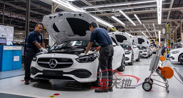 Mercedes-EQS-500-4Matic-_NZ6_7452.jpg