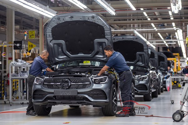 Mercedes-EQS-500-4Matic-_Z6I_0627.jpg
