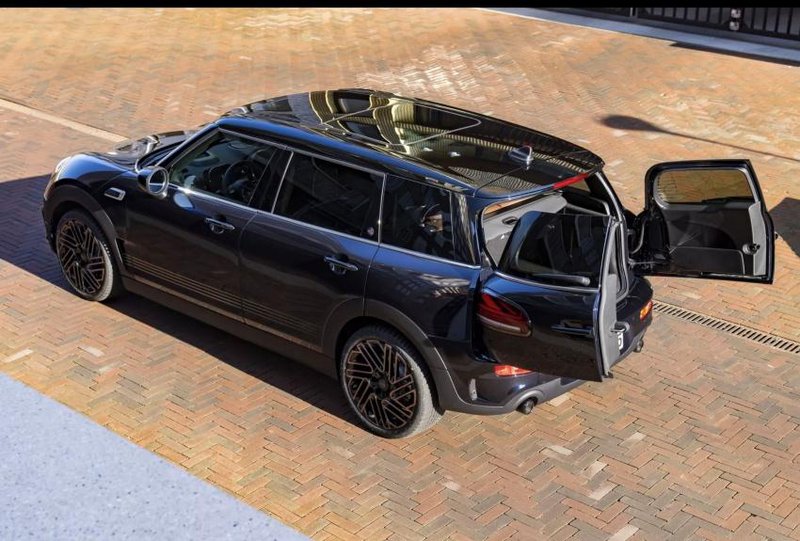 ▲Mini Clubman拥有独特对开式尾门设计,曾经也是轰动一时。