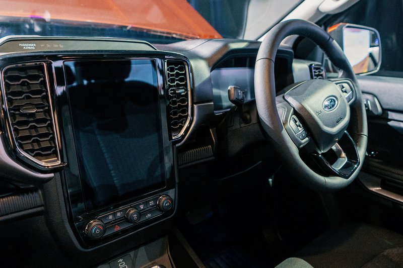 Next-Gen Ranger XLT Plus-interior 1.jpg