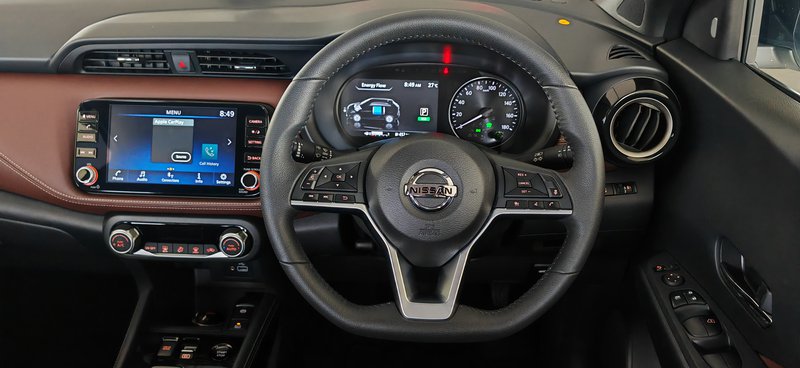 Nissan Kicks Steering.jpg