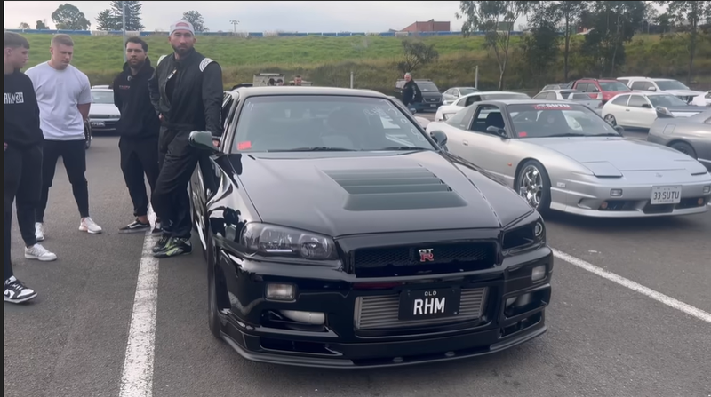 Nissan R34 GT-R_3.png