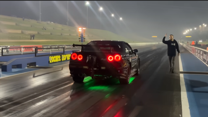 Nissan R34 GT-R_6.png