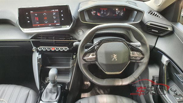 Peugeot-2008_20220529_153422.jpg