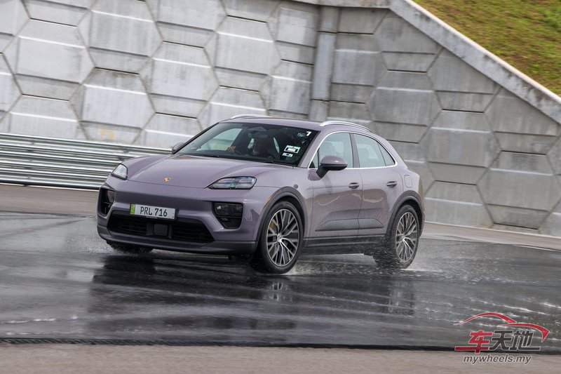 Porsche_Macan_Driving_Experience-12.jpg